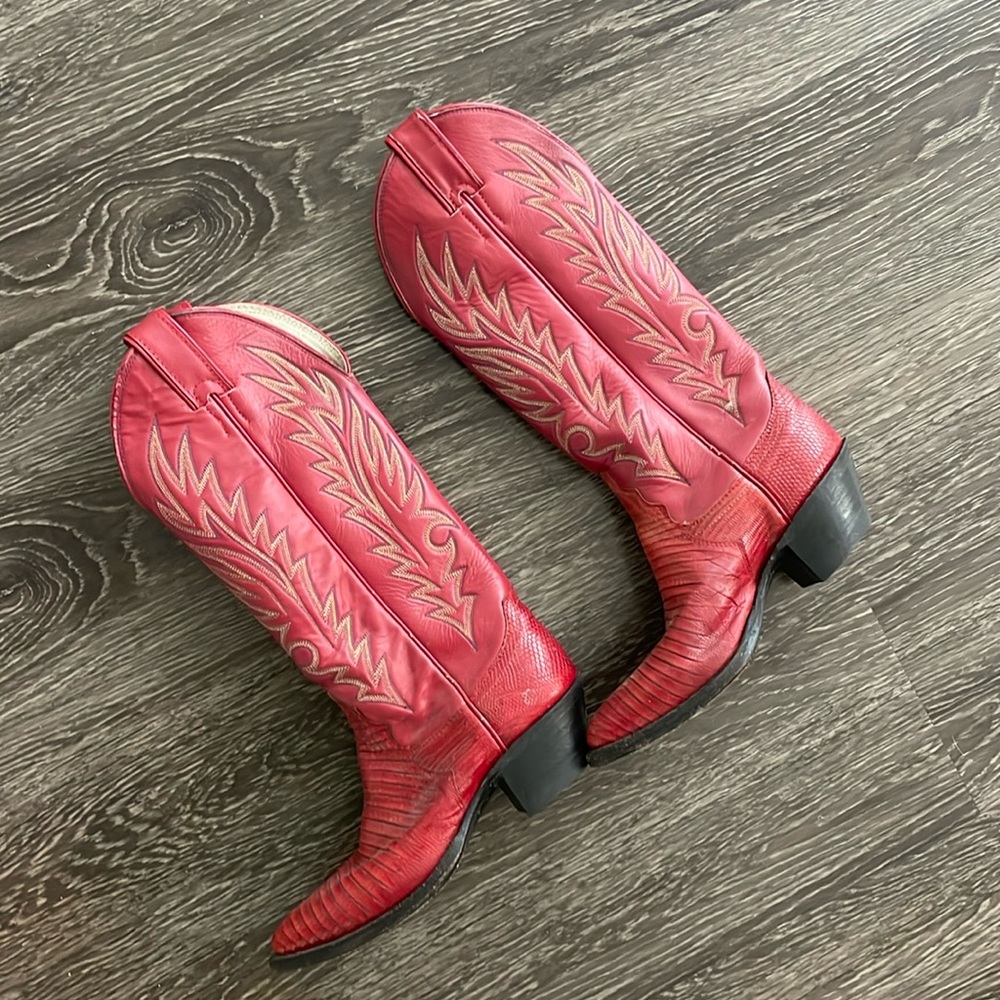 Justin cowboy boots red. Size 4narrow